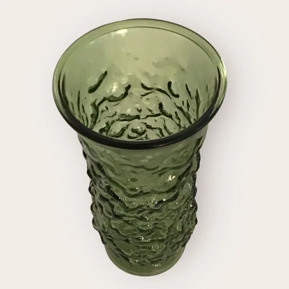 Vintage E.0. Brody CO. AVOCADO GREEN CRINKLE GLASS 8.5